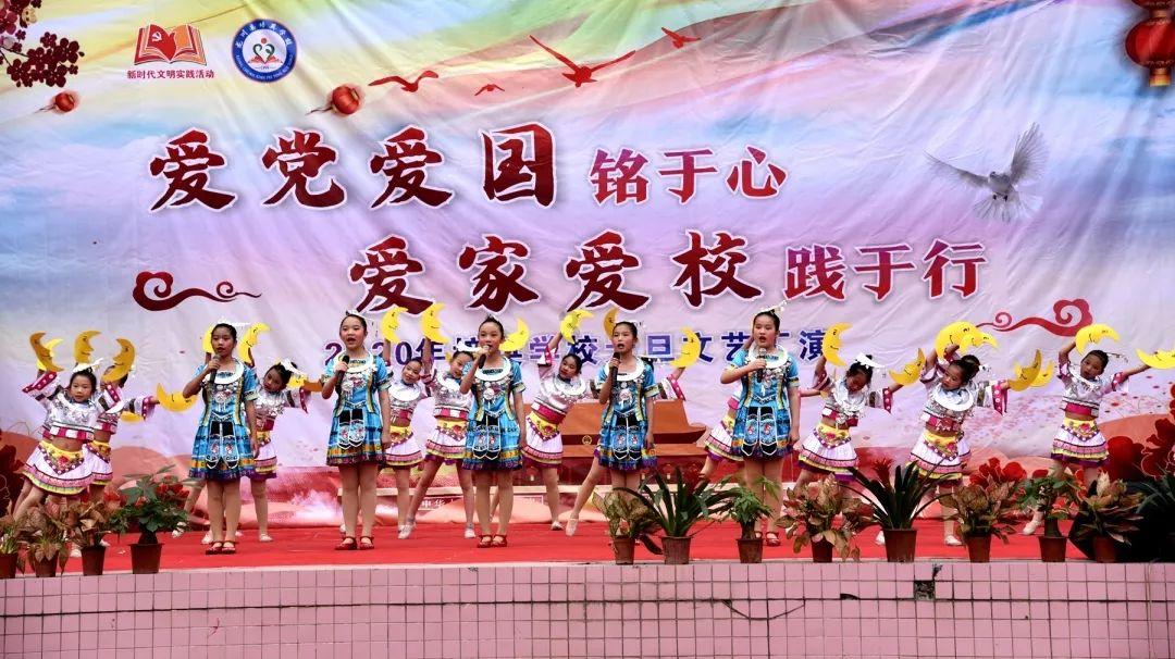 时尚发型女孩